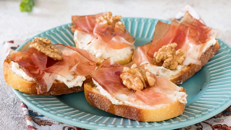Crostini with Creamy Cheese Walnuts and Speck