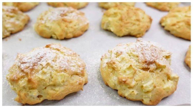 Delicate Apple Pastries