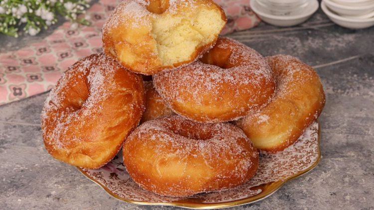Neapolitan Donuts (Graffe)