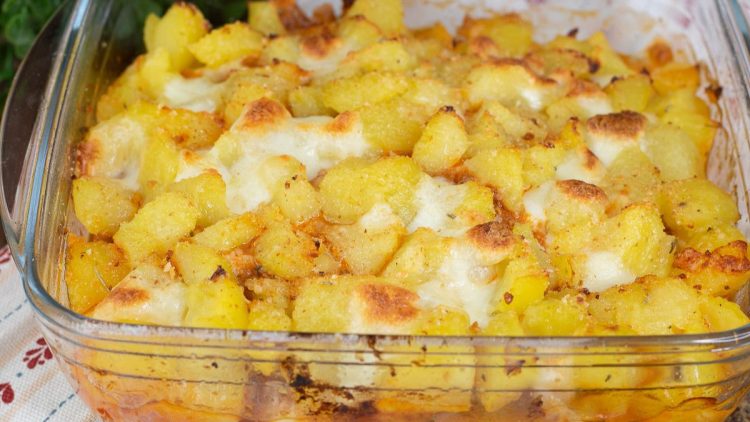 Potato and Ragù Crumble