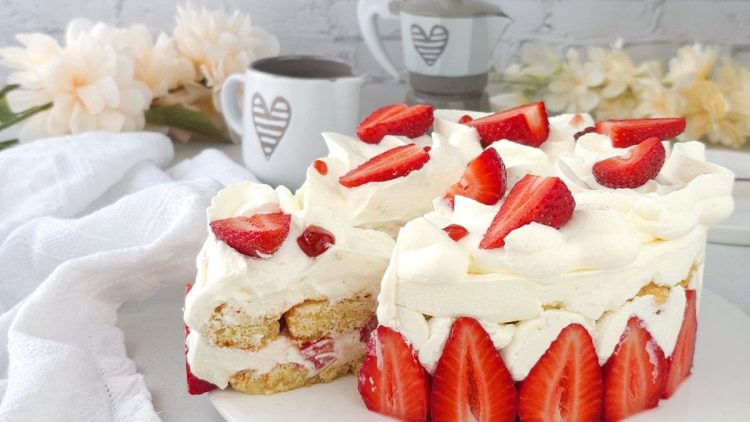 Strawberry Mascarpone Cake