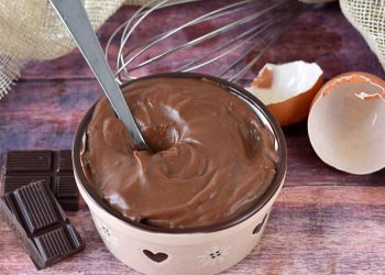 Chocolate Pastry Cream (Crème pâtissière)