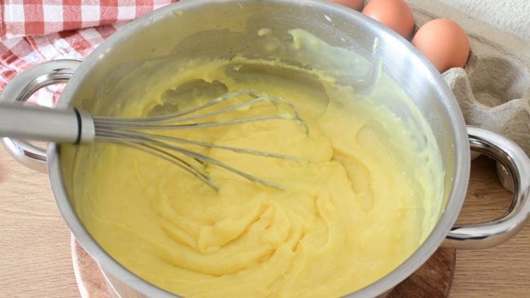 Pastry Cream for Cakes, Cream Puffs, Doughnuts, and More