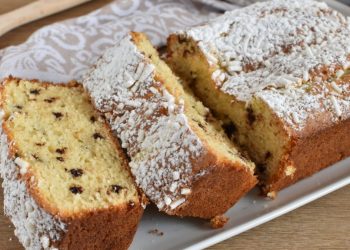 Yoghurt chocolate Plum cake