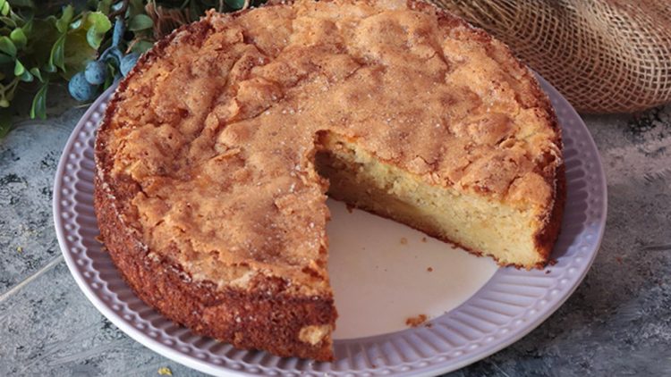 Grated Apple Cake